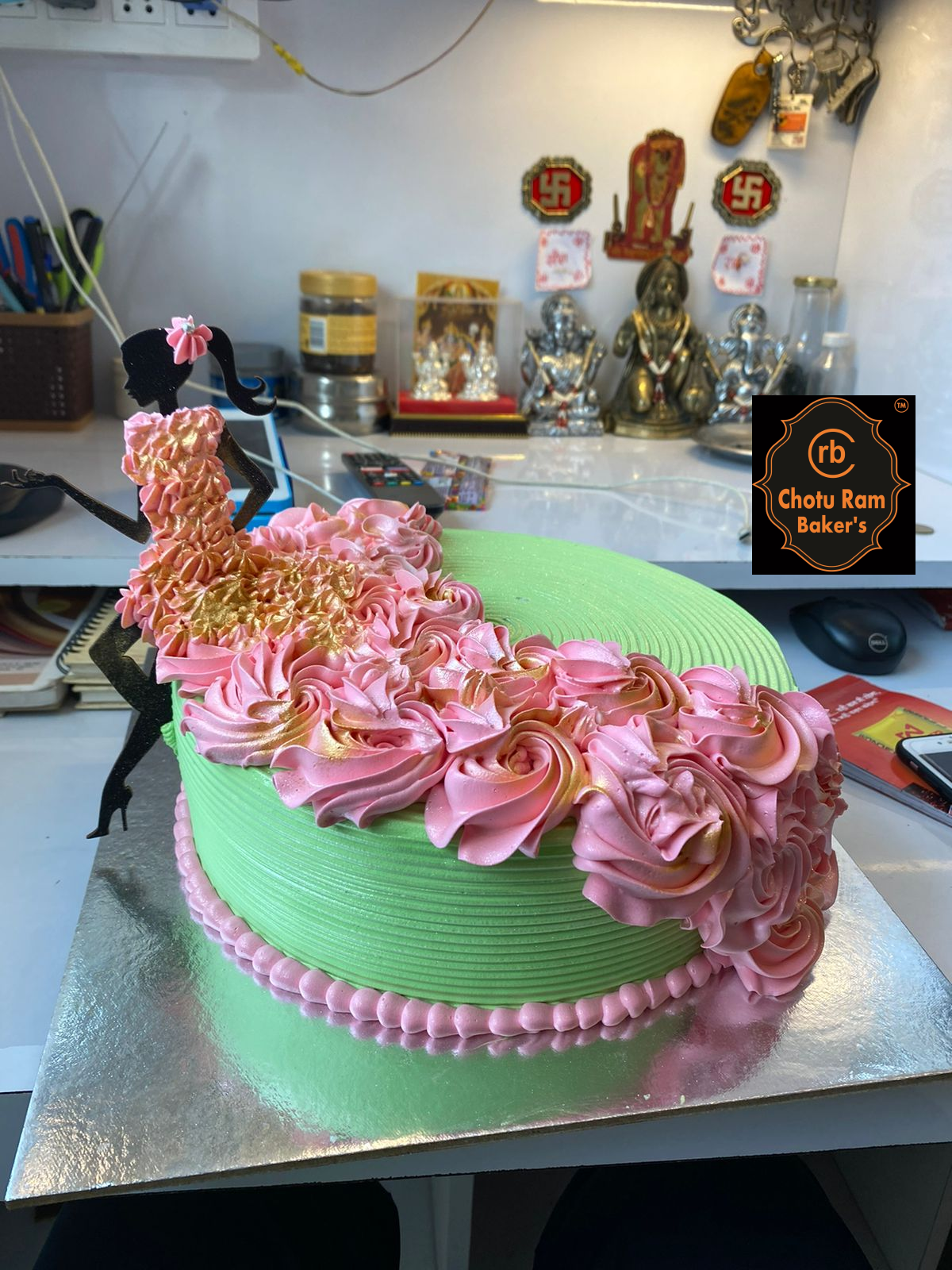 Pin by Ram Singh on Birthday cake | Birthday cake, Cake, Desserts